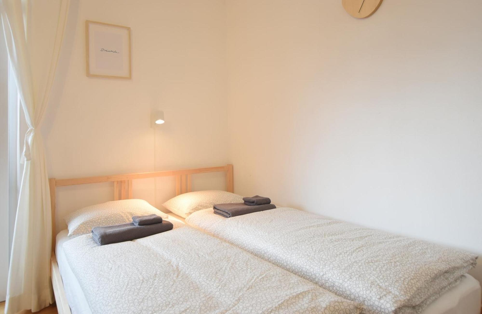 Peaceful Studio Apartment Near Center Innsbruck Eksteriør bilde